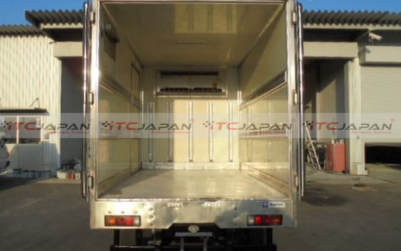 MITSUBISHI CANTER REFRIGERATOR (2008)
