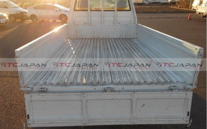 TOYOTA TOWNACE TRUCK (2006)