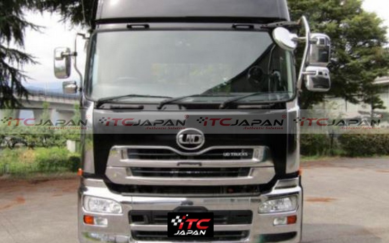 NISSAN U.D TRUCK TRACTOR HEAD (2015)