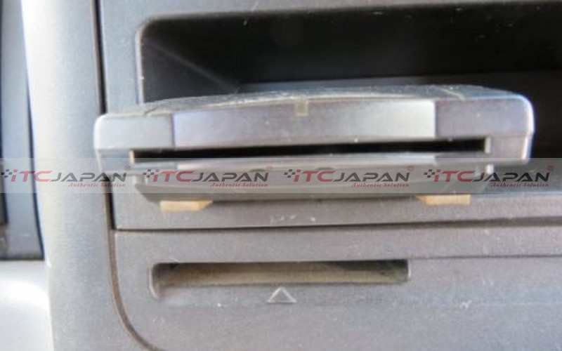 MITSUBISHI CANTER (2004)