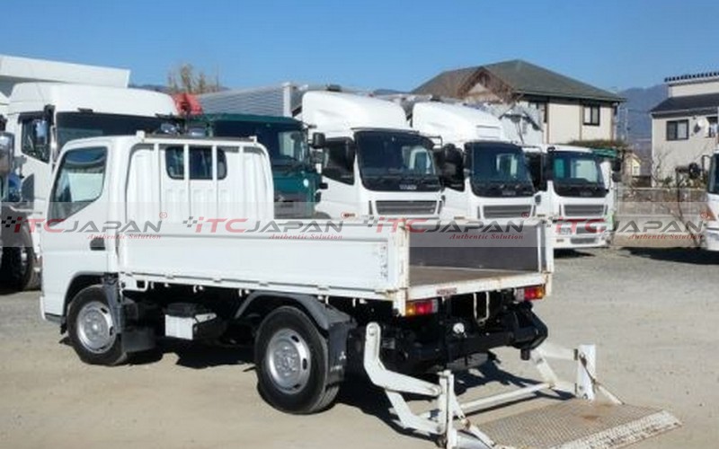 MITSUBISHI CANTER (2004)