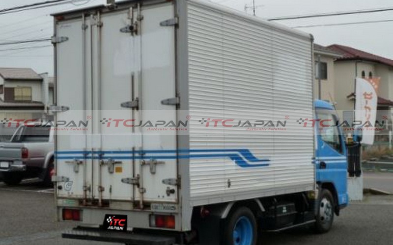 MITSUBISHI CANTER (2005)