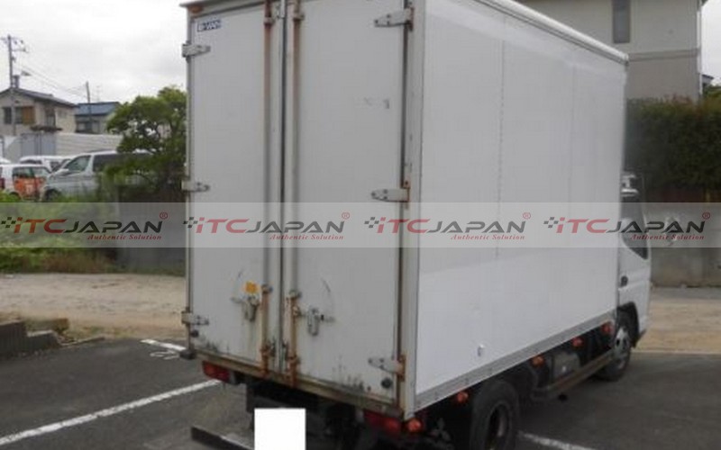MITSUBISHI CANTER (2007)