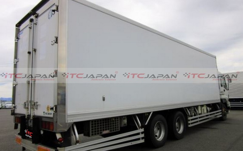 ISUZI GIGA FREEZER TRUCK  (2008)
