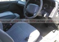 TOYOTA HIACE COMMUTER (2004)