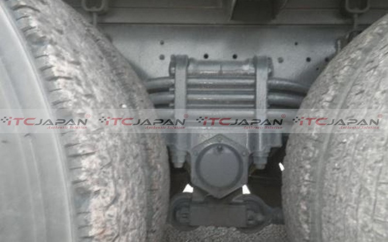 NISSAN BIG THUMB (2003)