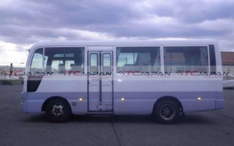 NISSAN CIVILIAN (2008)
