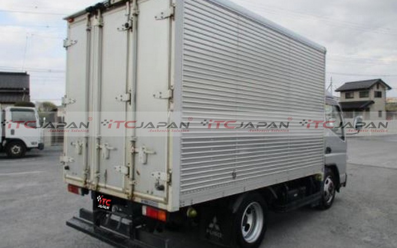 MITSUBISHI CANTER (2008)