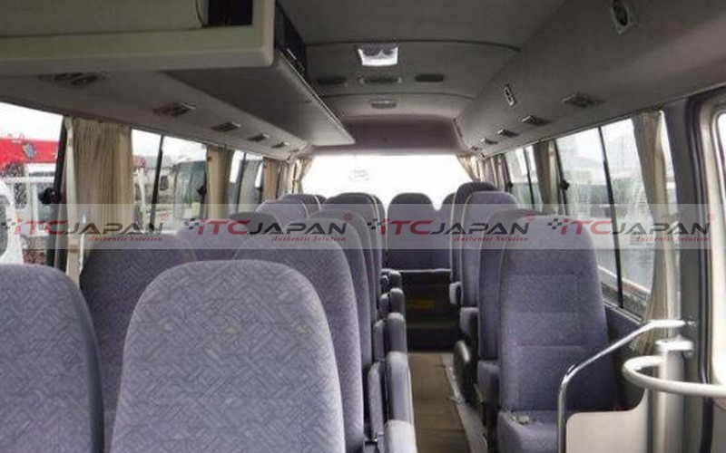 TOYOTA COASTER (2014)