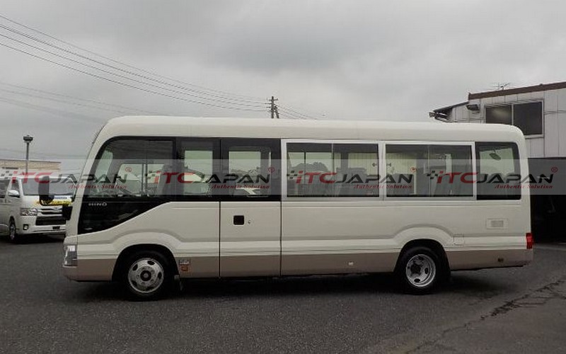 HINO LIESSE (2018)