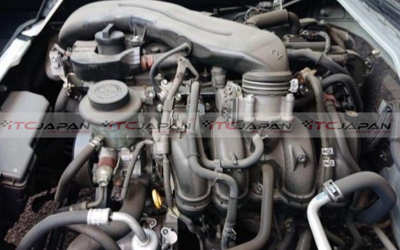 TOYOTA HIACE COMMUTER (2016)