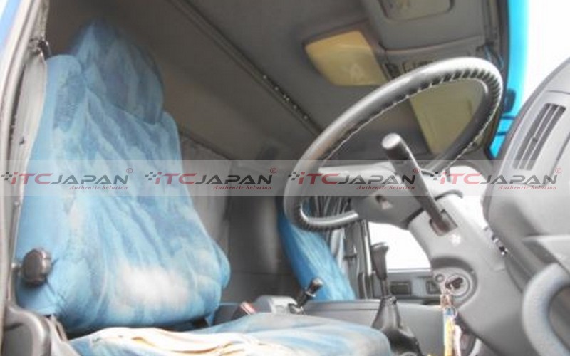 NISSAN BIG THUMB (2003)