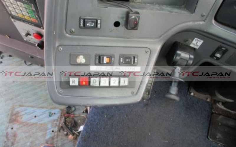 NISSAN BUS (2007)