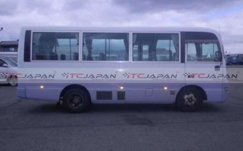 NISSAN CIVILIAN (2008)