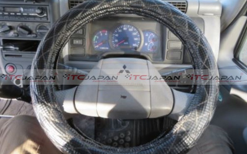 MITSUBISHI CANTER (2004)
