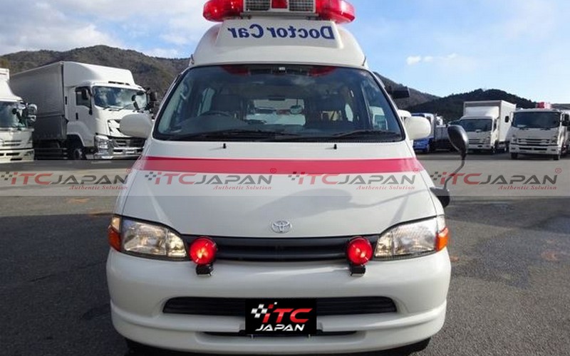 TOYOTA HIACE COMMUTER (2003)