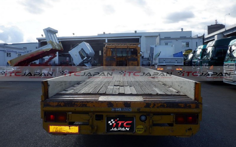 MITSUBISHI FUSO SUPER GREAT (2006)