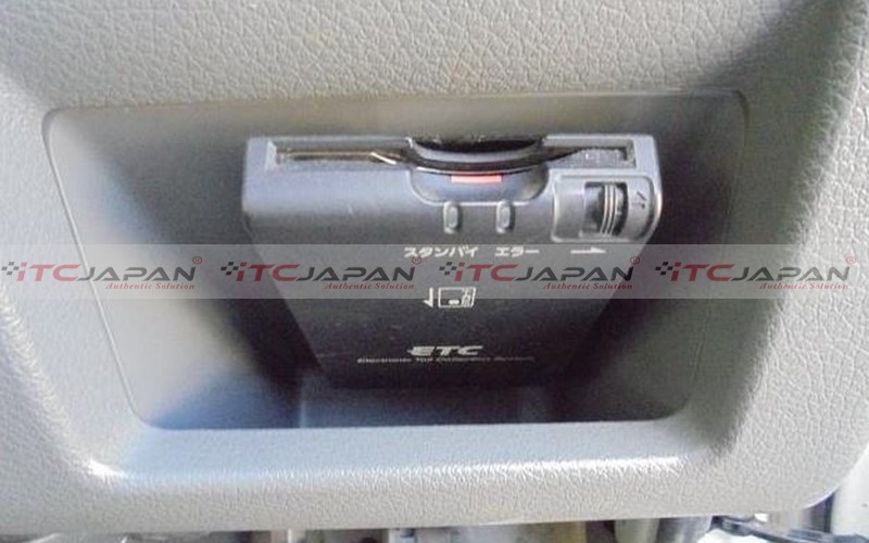 NISSAN CARAVAN VAN (2014)