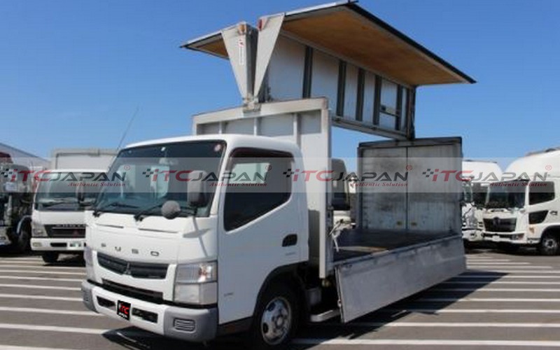 MITSUBISHI CANTER (2011)