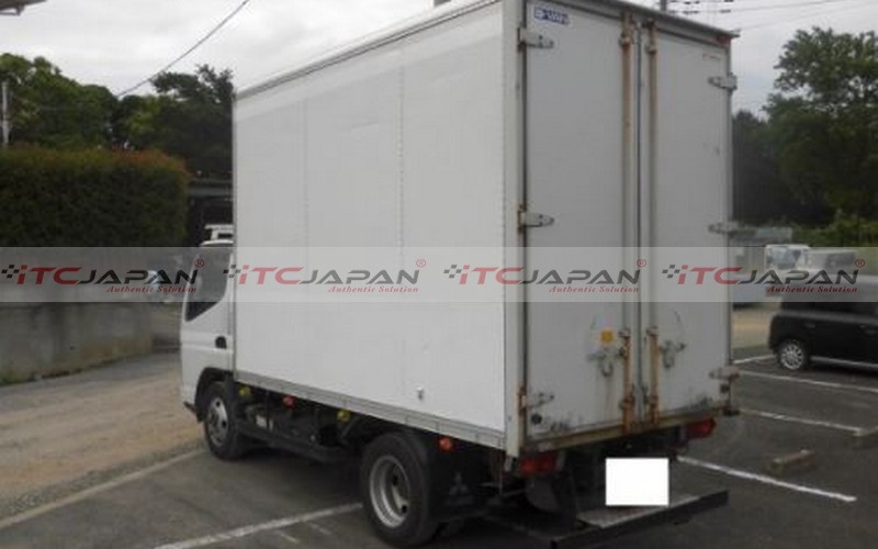 MITSUBISHI CANTER (2007)