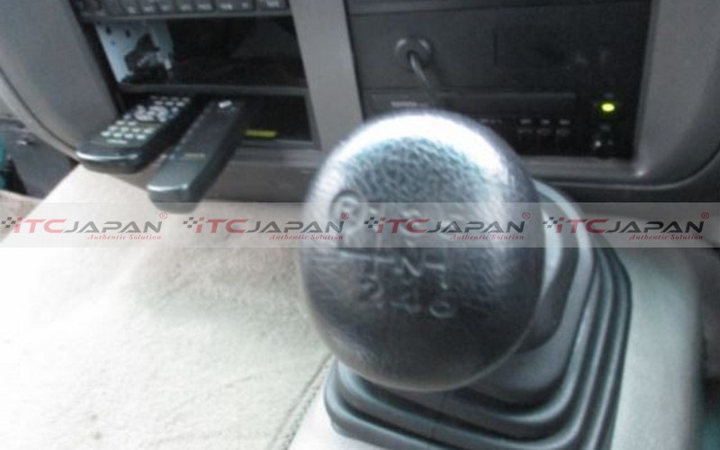TOYOTA COASTER (2007)