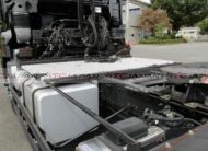NISSAN U.D TRUCK TRACTOR HEAD (2015)