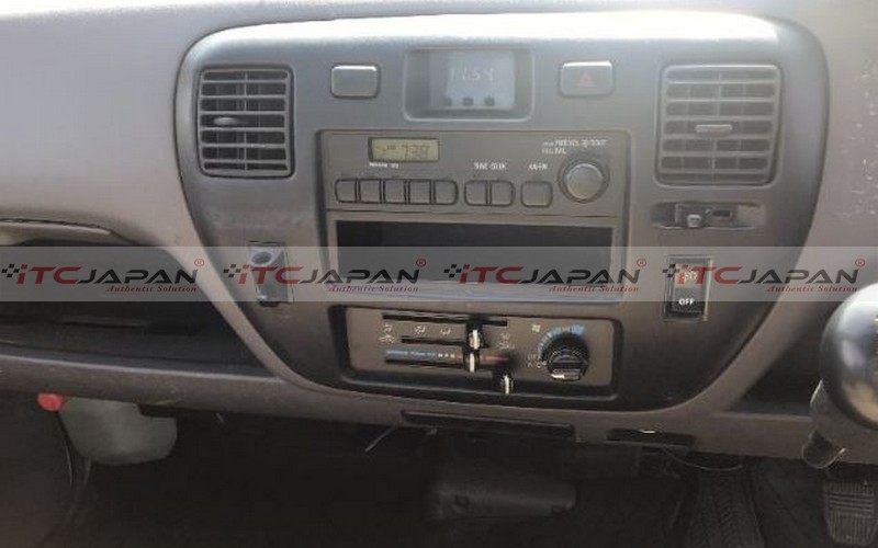 TOYOTA TOWNACE TRUCK (2002)