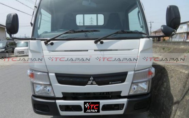 MITSUBISHI CANTER (2011)
