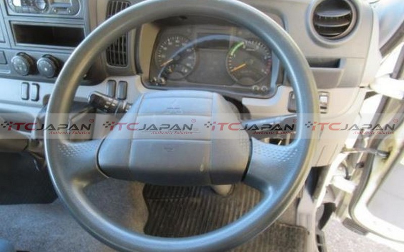MITSUBISHI FUSO (2015)