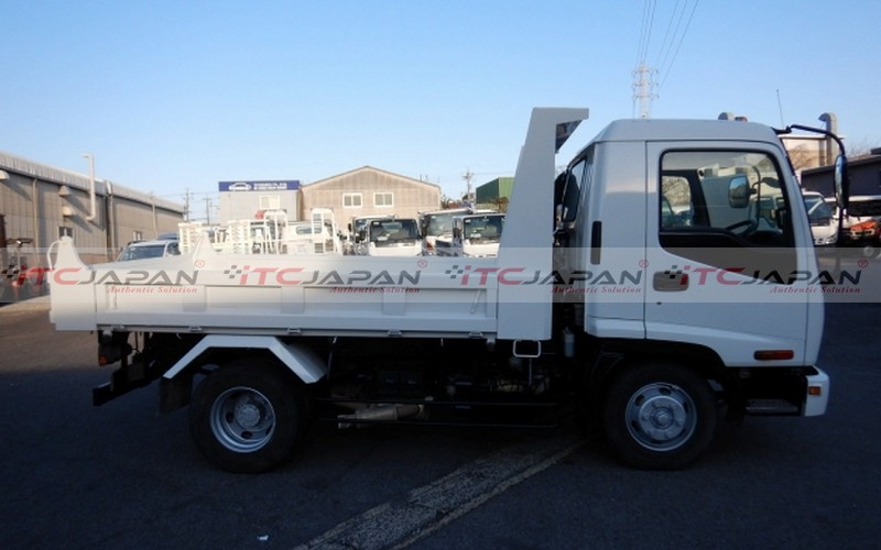 ISUZU FORWARD (2006)