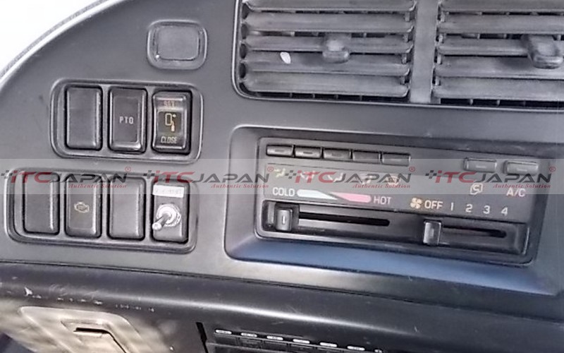 ISUZU FORWARD (2006)