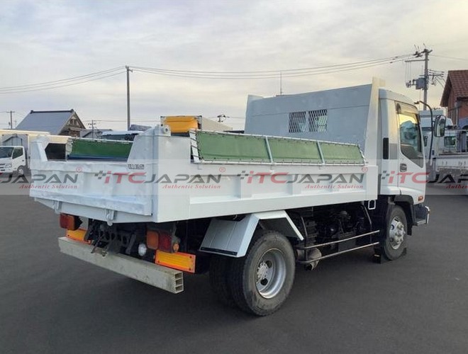 ISUZU FORWARD (2006)