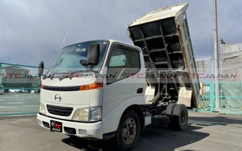 HINO DUTRO (2003)