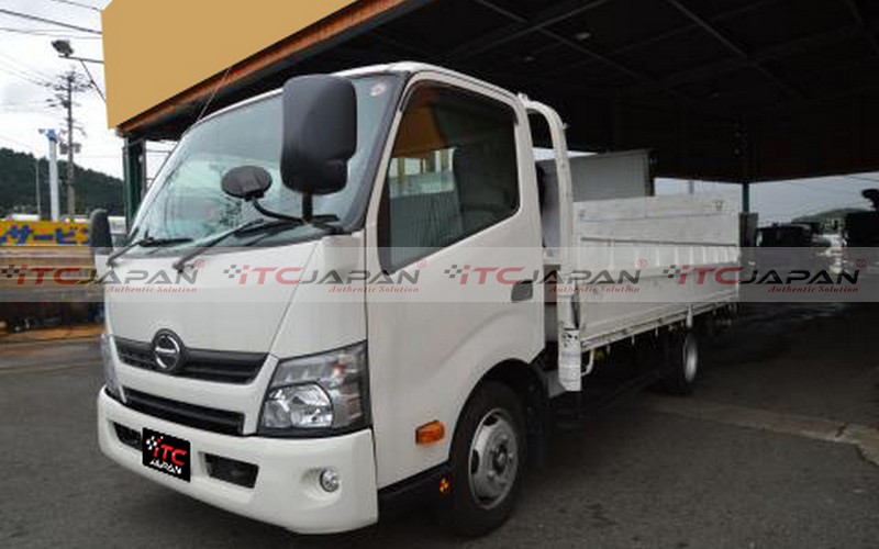 HINO DUTRO (2013)