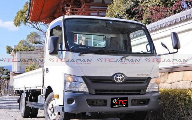 TOYOTA TOYOACE (2013)