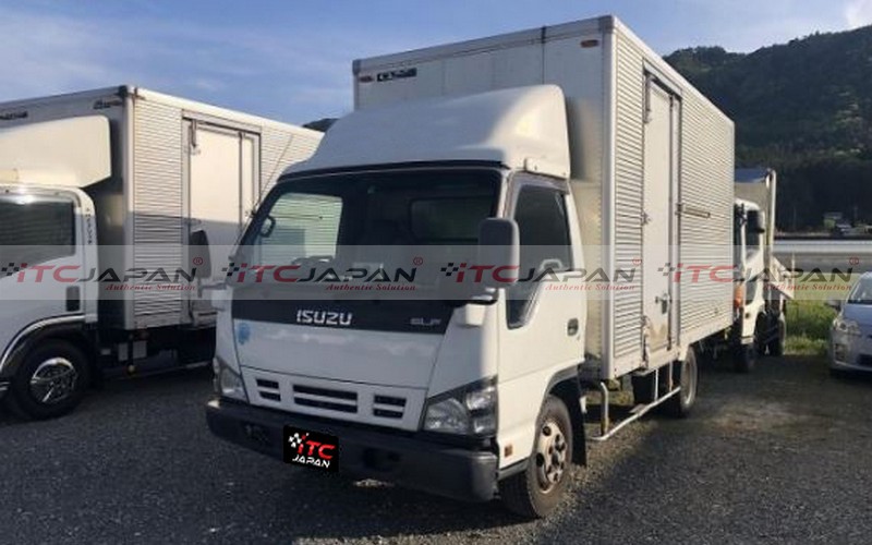 ISUZU ELF (2006)