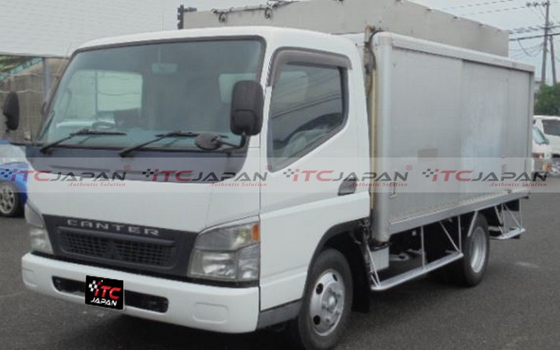 MITSUBISHI CANTER (2005)