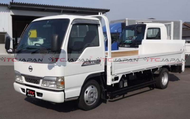 NISSAN ATLAS (2003)