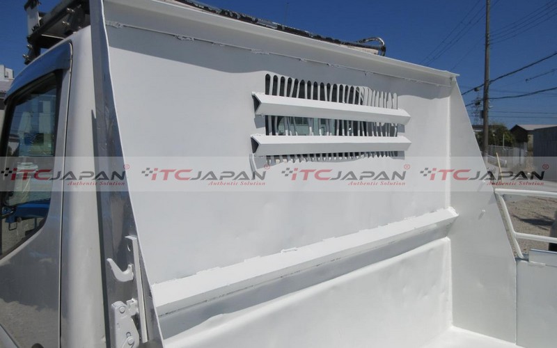 MITSUBISHI FUSO CANTER (2007)