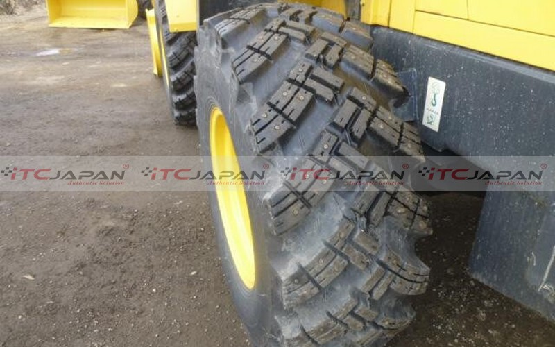 KOMATSU WHEEL LOADERS (2012)