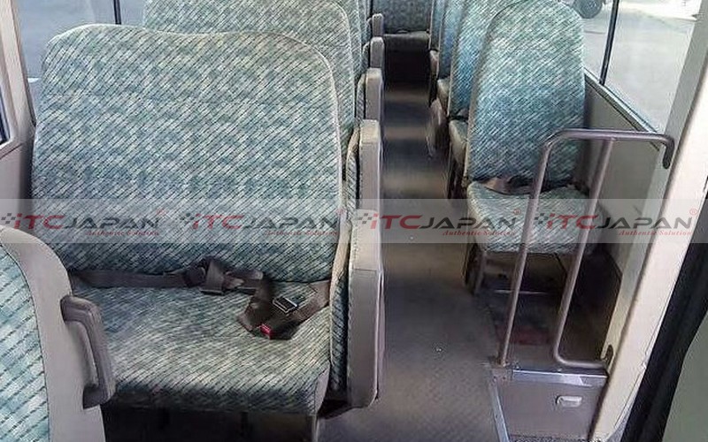 MITSUBISHI ROSA (2000)