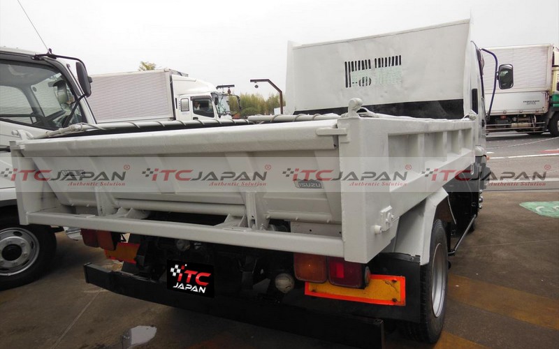 ISUZU FORWARD (2006)