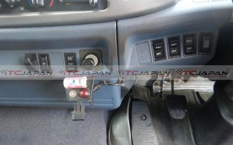 HINO RANGER (2006)