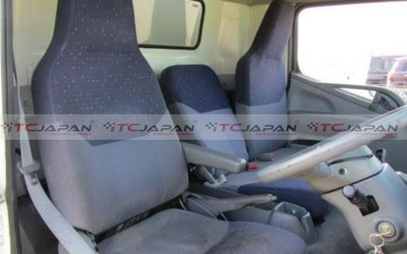 MITSUBISHI CANTER REFRIGERATOR (2007)