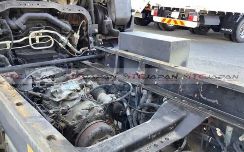 NISSAN CONDOR (2012)