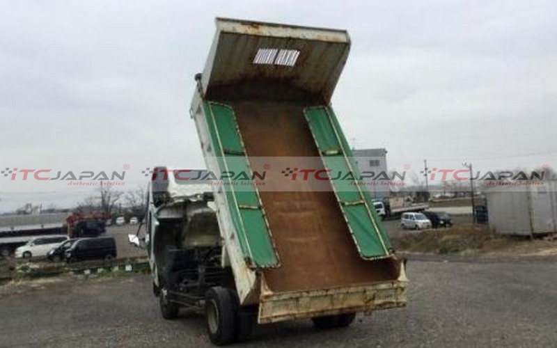 MITSUBISHI FUSO FIGHTER (2009)