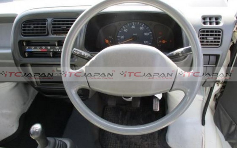 SUZUKI CARRY TRUCK (2001)