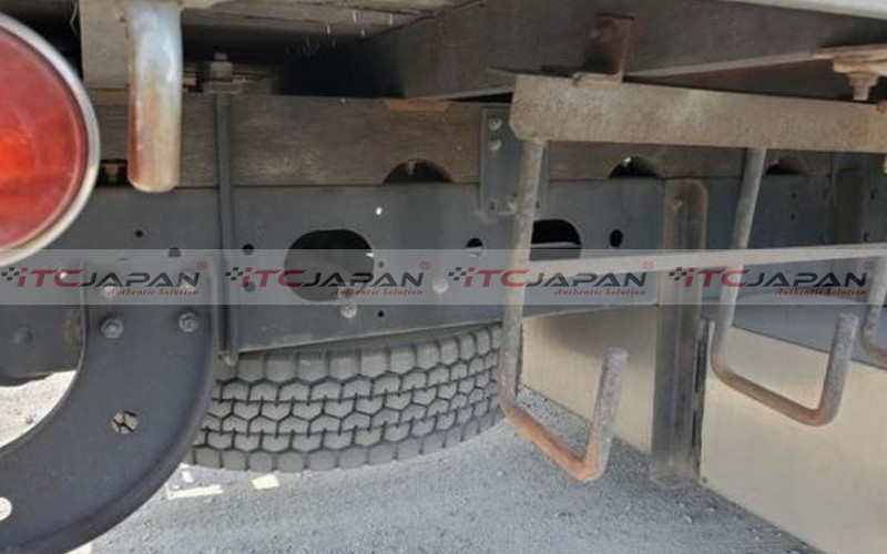 MITSUBISHI FUSO FIGHTER (2009)