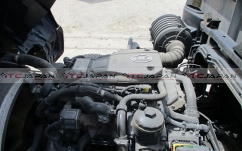 NISSAN CONDOR (2013)