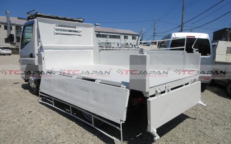 MITSUBISHI FUSO CANTER (2007)
